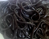 Foto del paso 3 de la receta: Spaguetti nero di seppia e frutti di mare