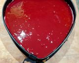 Foto del passaggio 22 della ricetta Cheesecake con Pasta Sfoglia Dolce Friabile e Salsa di Ciliegie a Specchio