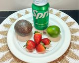 पैशन फ्रूट स्ट्रॉबेरी कूलर (Passion Fruit Strawberry Cooler) रेसिपी चरण 1 फोटो