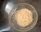 सेवइयां खीर (Seviyan kheer recipe in Hindi) रेसिपी चरण 1 फोटो