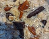 A picture of step 3 of Overnight dark chocolate pecan oats.