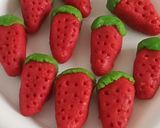 A picture of step 7 of Strawberry Sweet.