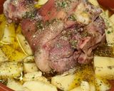 Foto del paso 3 de la receta: Codillo salmuerizado a las hierbas