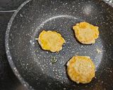 Foto del paso 6 de la receta: BLW Mini hamburguesas de pollo y zanahoria (3 ingredientes)