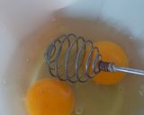 Foto langkah ke 1 dari resep Telur Dadar Rawis.