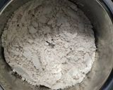 A picture of step 1 of Oats chila with sprouted beans topping.