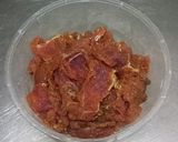 Foto langkah ke 1 dari resep Oseng Daging Sapi Ketumbar.