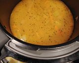 Reszelt zöldségleves májgombóccal gluténmentesen gyors főző edényben főzve recept fázis 3 fotója