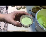 Foto langkah ke 5 dari resep Bolu Kukus Mekar Coklat Pandan.