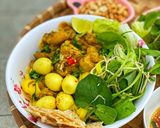 A picture of step 5 of Mi Quang with Chicken and Quail Eggs.