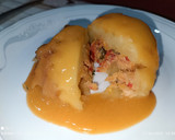 Foto del paso 6 de la receta: Bomba de patata rellena, con suquet de langostinos