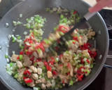 Foto del paso 2 de la receta: Arroz basmati con panceta y langostinos