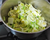 Foto del paso 2 de la receta: Crema de puerros