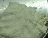 A picture of step 2 of Paneer kheer.