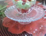 A picture of step 7 of Fruit Trifle.