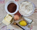 Foto del passaggio 1 della ricetta Biscotti augurali limone e zenzero
