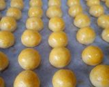 Foto langkah ke 8 dari resep Nastar renyah berikut tips kinclong agar tdk retak dan melebar.