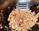 Foto langkah ke 3 dari resep Thai Basil Chicken.