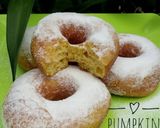 Foto langkah ke 3 dari resep Pumpkin donuts.