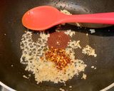 Foto langkah ke 4 dari resep Garlic Noodle with Prawn.