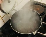 A picture of step 1 of Liphutfu/ Uphuthu.