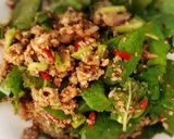 รูปขั้นตอนการทำที่ 1 ของ ลาบหมูสับใบยี่หร่า #กับแกล้ม