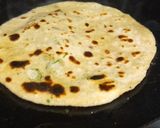कच्चे बथुए के पराठे (Kachhe bathue ke parathe recipe in Hindi) रेसिपी चरण 5 फोटो
