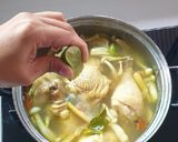 รูปขั้นตอนการทำที่ 5 ของ ไก่ต้มขมิ้น สูตรแซ่บ