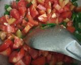 લીલી-ડુંગળી સેવ ટામેટા શાક(Green onion sev tomato sabji recipe in gujarati) રેસીપી સ્ટેપ2ફોટો