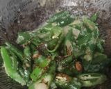 Foto langkah ke 4 dari resep Sohun Cabai Hijau.