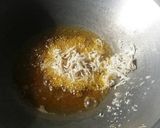 Foto langkah ke 2 dari resep Tumis kulit melinjo / tangkil.