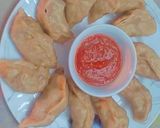 A picture of step 2 of Momos.