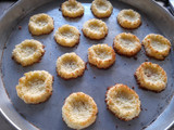 Pepas de coco con dulce de leche