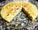 Foto del paso 2 de la receta: Tortilla de calabacín y gulas