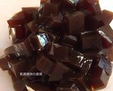 A picture of step 4 of Iced Coffee Jelly Milk Tea.