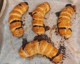 Pas rețetă Cornuri cu Nutella și banane 🥐 8 fotografie