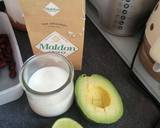 Chilli beef stuffed peppers / kefir, avocado, coriander dressing recipe step 1 photo