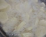 Foto del paso 4 de la receta: Albóndigas con queso cremoso adentro y papas fritas
