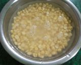 A picture of step 1 of Dal puri.