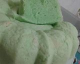Foto langkah ke 7 dari resep Bolu kukus pandan putih telur.