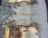 Foto del paso 6 de la receta: Sargo Real a la Plancha con Mayonesa Yakiniku y Patatas Rústicas