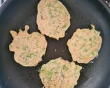 Foto del paso 3 de la receta: Torrejas de lechuga (apta bebés) 🥬