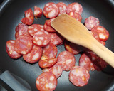 Foto del paso 6 de la receta: Crema de calabaza sin lactosa con chorizo