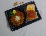 A picture of step 4 of Soya bhurji pav.
