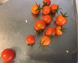 Une image de l'étape 6 de Canapés de saumon fumé,crème,aneth et tomates sur pain polaire.