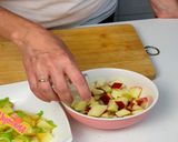 Foto del paso 3 de la receta: Ensalada de Patata, Manzana y Apio