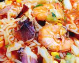 Hình bước làm 1 của món Mì thập cẩm chua cay
