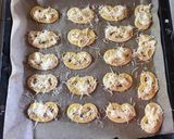 Sajtos- sós perec 🥨 recept fázis 1 fotója