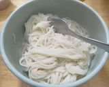 Foto langkah ke 4 dari resep Sop Mie Asin Singkawang.