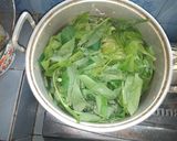 Foto langkah ke 1 dari resep Urab daun singkong bumbu mentah.